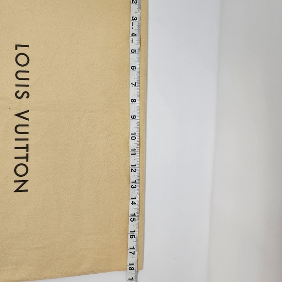 Authentic Louis Vuitton Dust Bag! - Picture 4 of 4